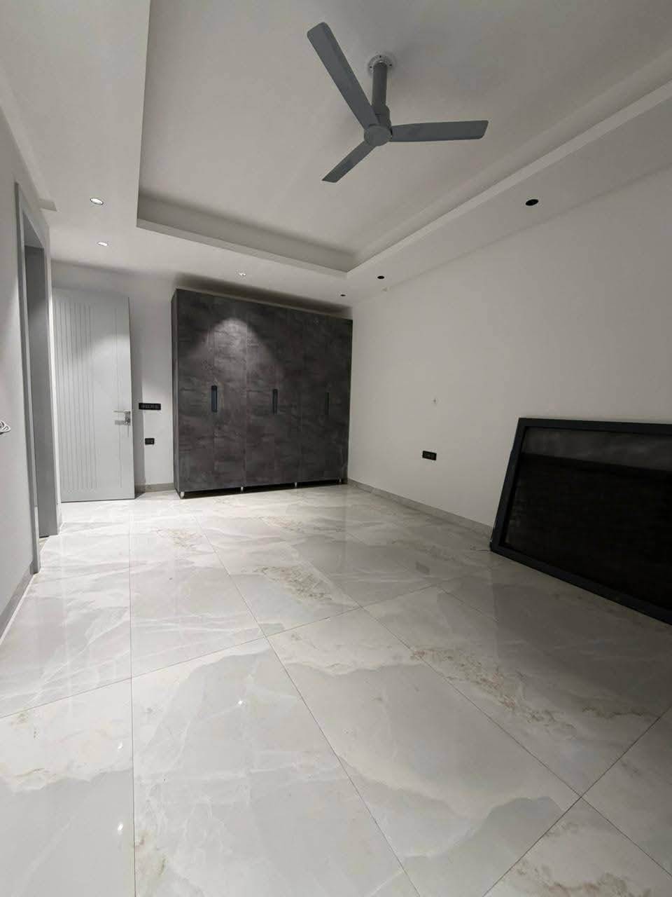 2BHK · Semi Furnished · Apartment