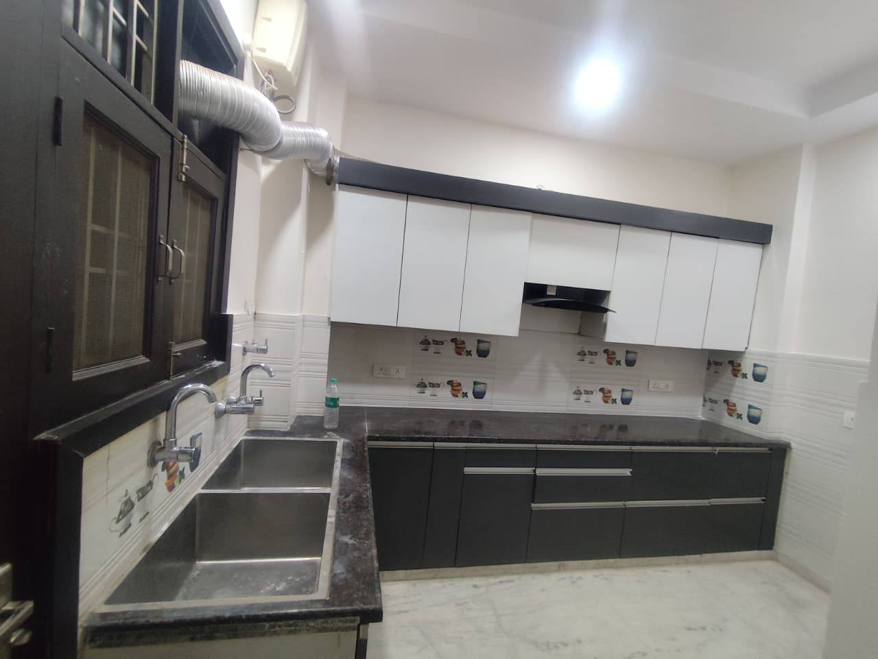 3BHK · Semi Furnished · Apartment