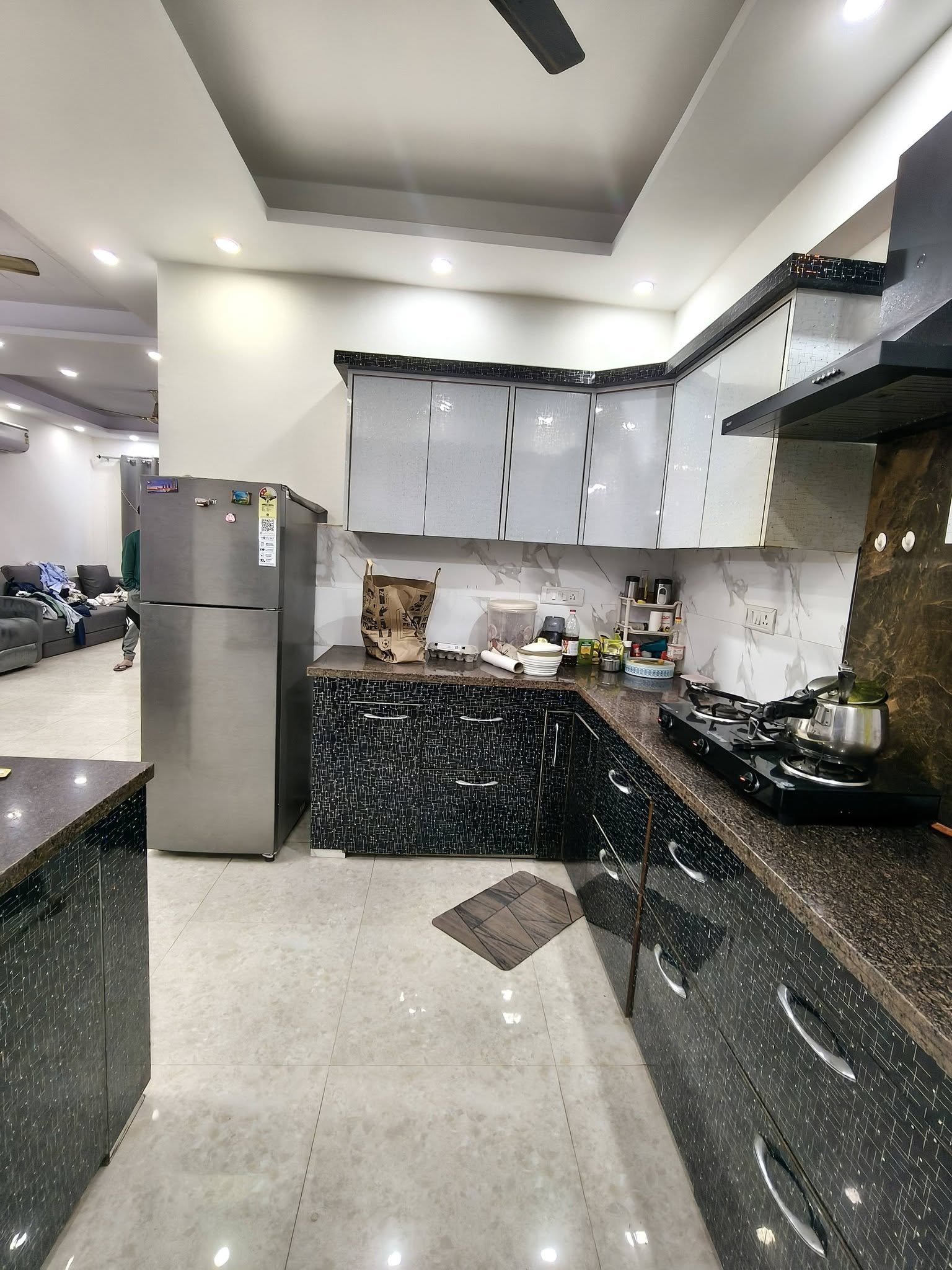 3BHK · Semi Furnished · Apartment