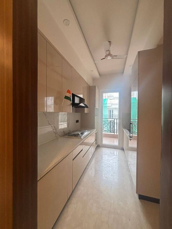 3BHK · Semi Furnished · Apartment