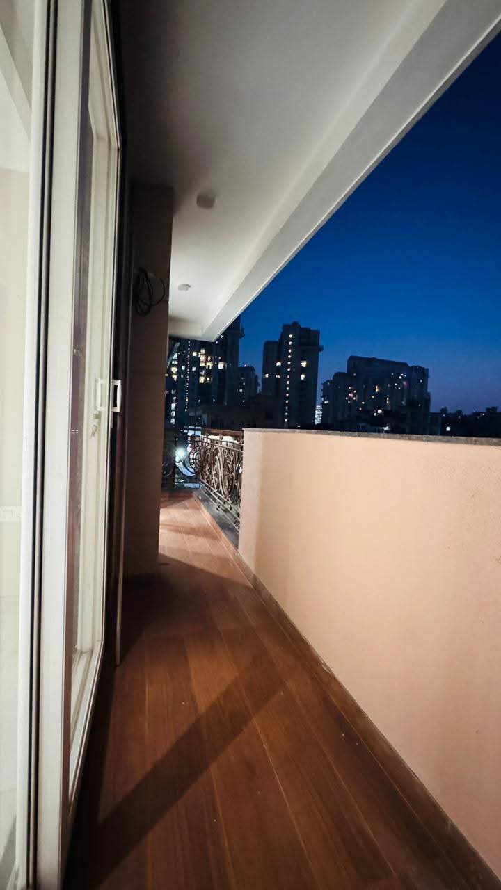 3BHK · Semi Furnished · Apartment