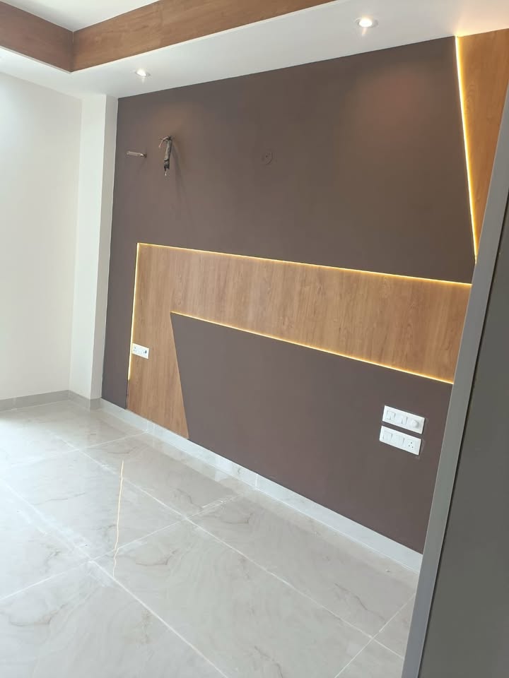 3BHK · Semi Furnished · Apartment