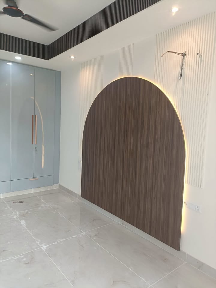 3BHK · Semi Furnished · Apartment