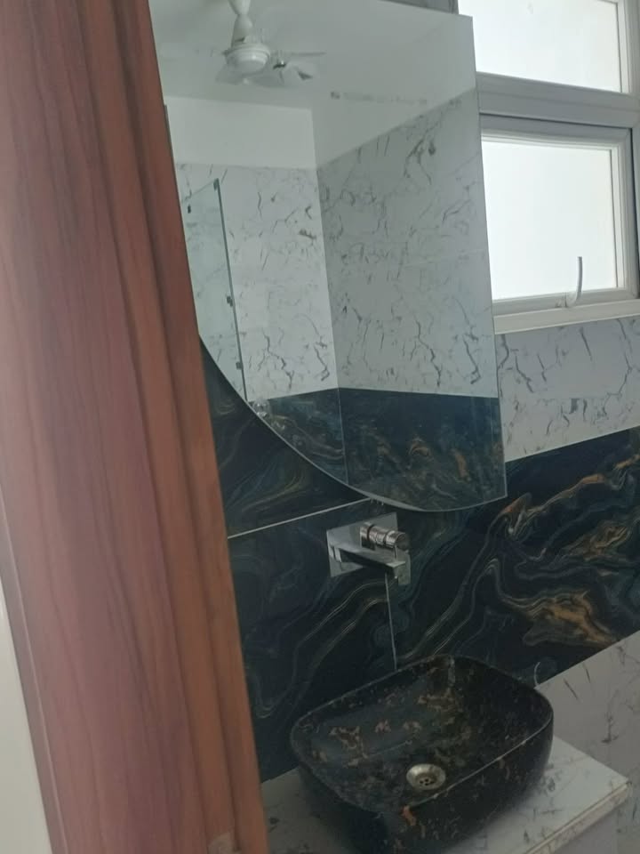 3BHK · Semi Furnished · Apartment