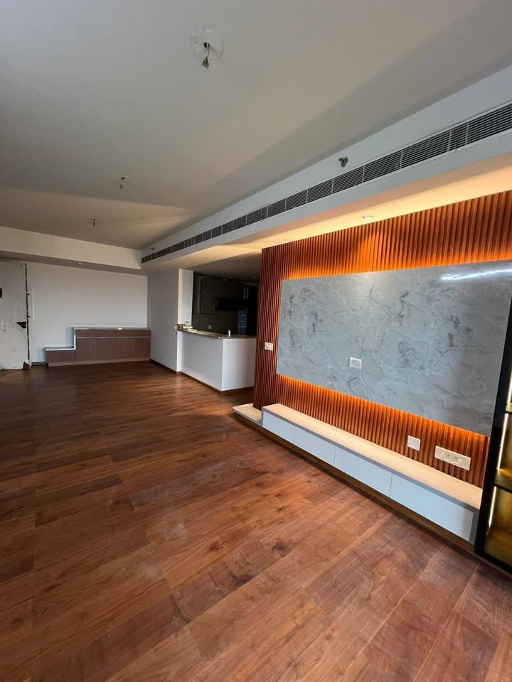 3BHK · Semi Furnished · Apartment