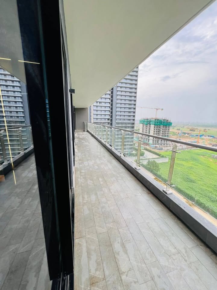 3BHK · Semi Furnished · Apartment