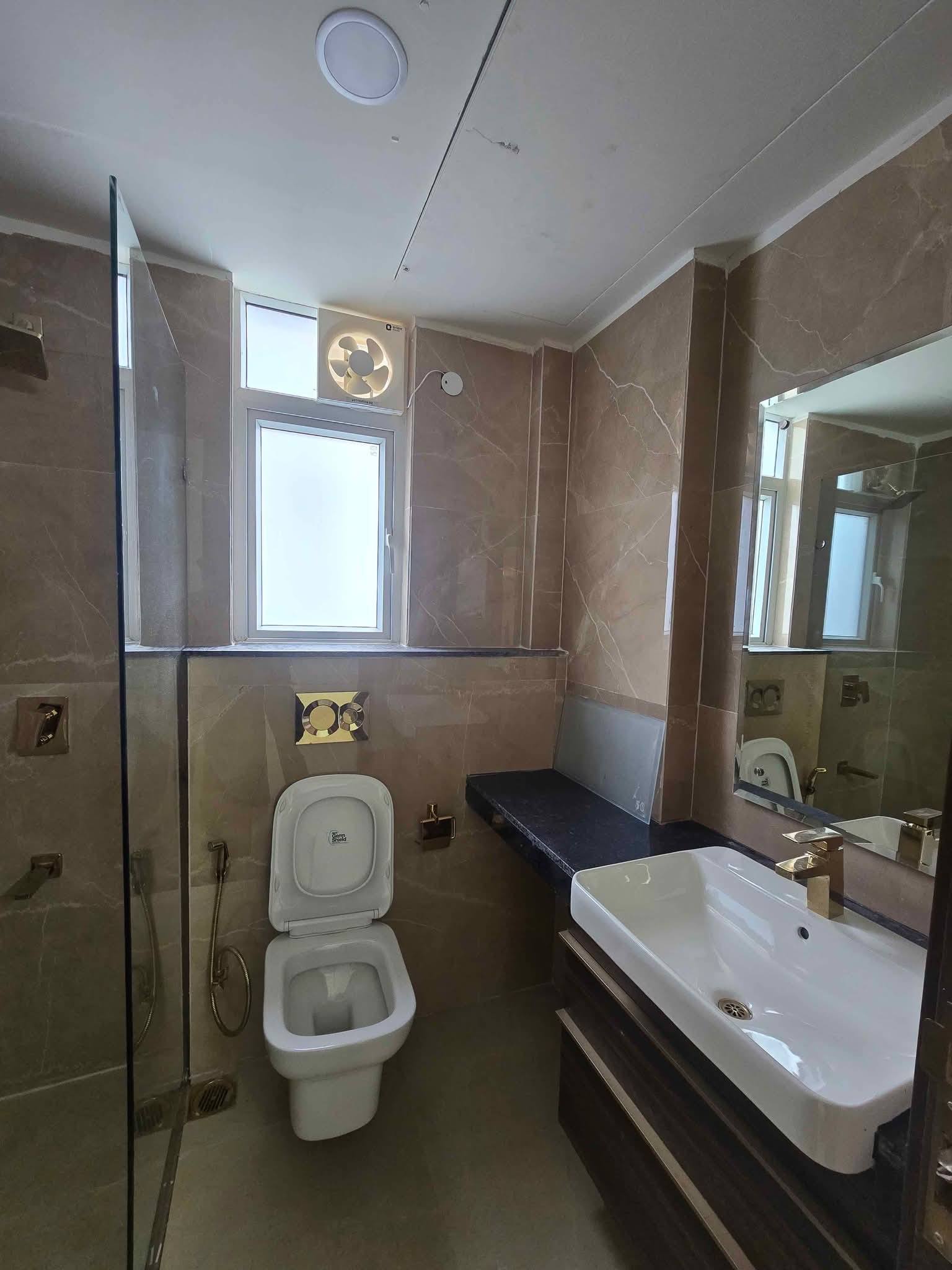 3BHK · Semi Furnished · Apartment