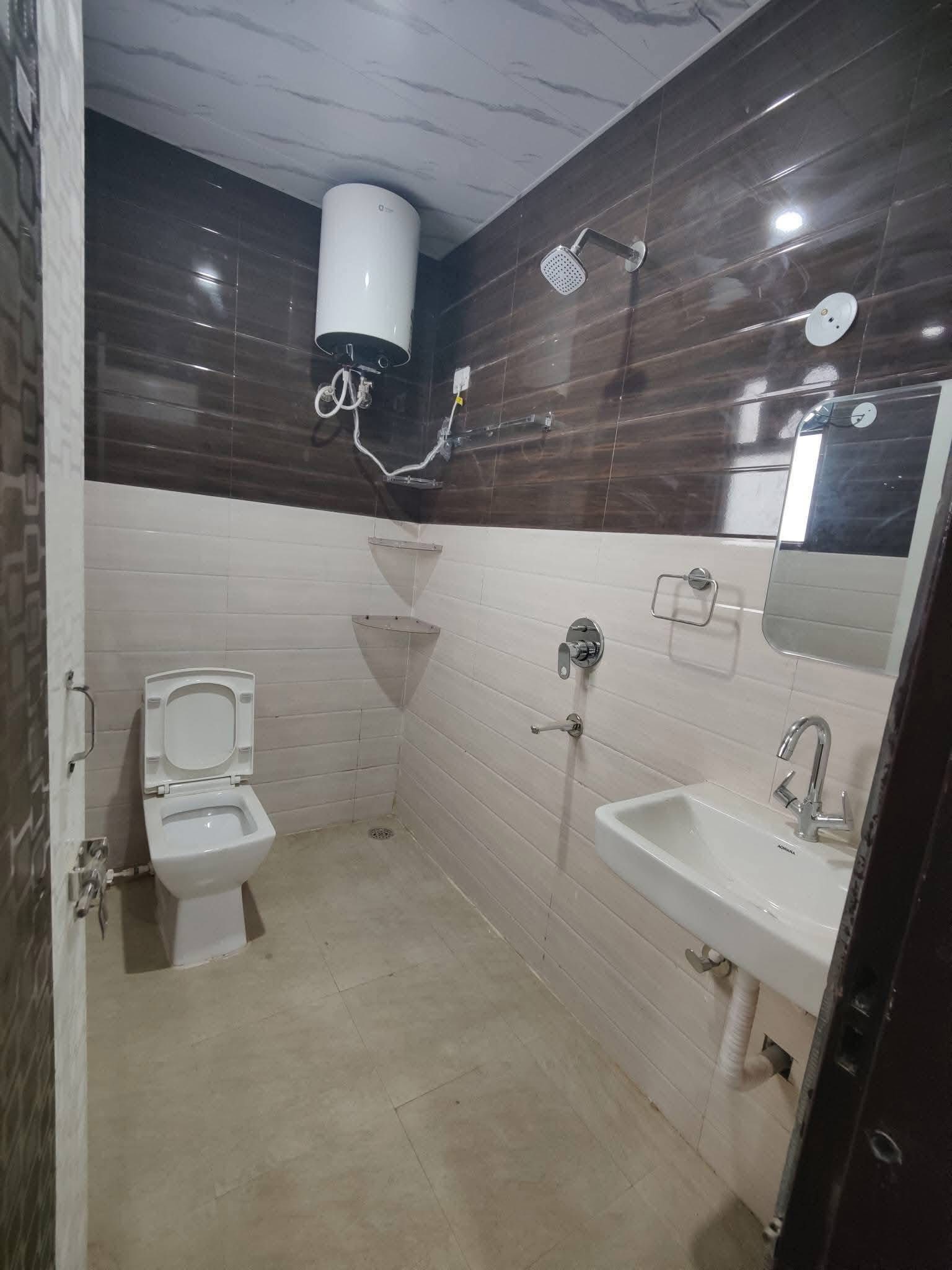 2BHK · Semi Furnished · Apartment