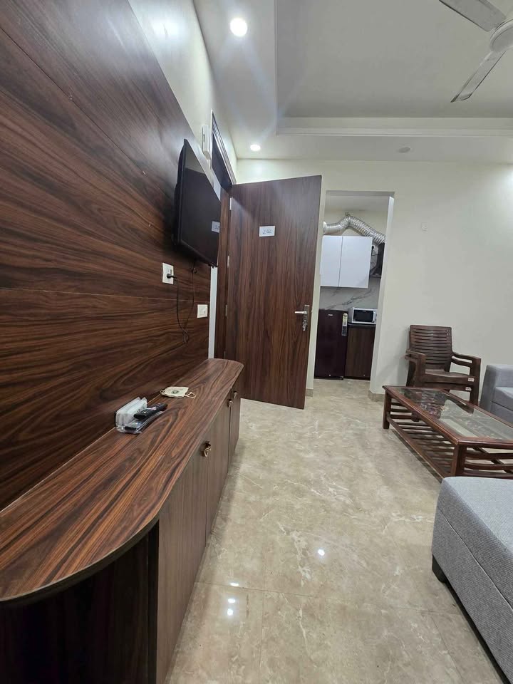 1BHK · Semi Furnished · Apartment