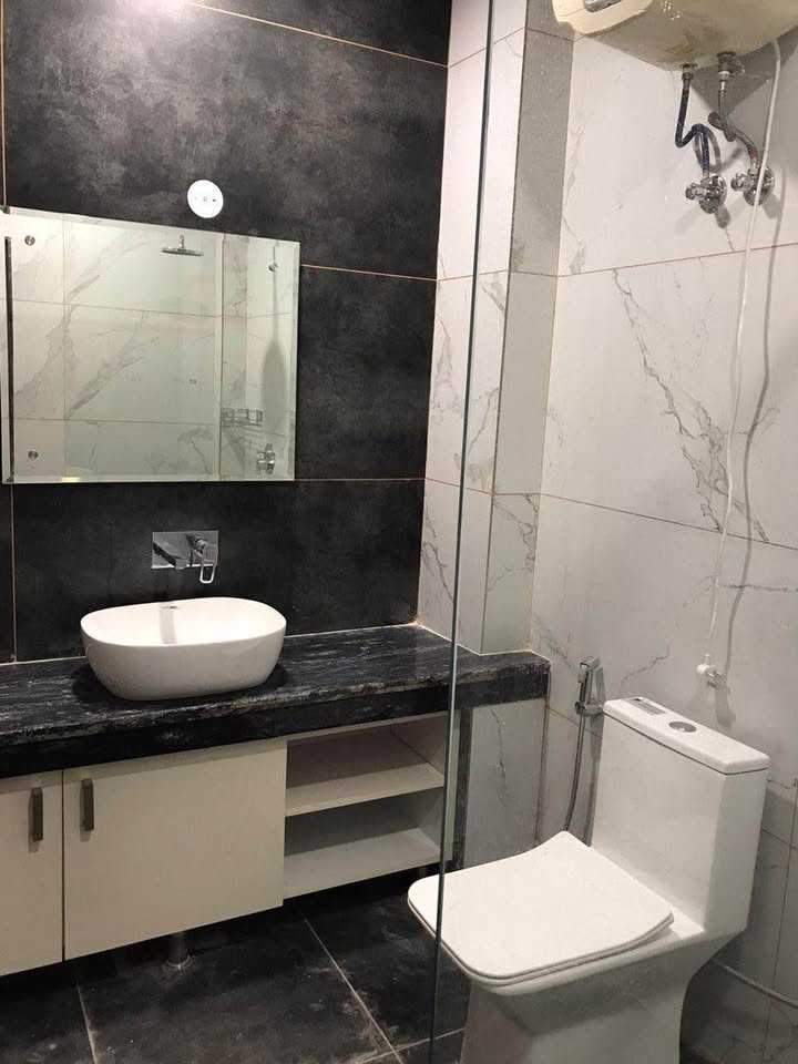 3BHK · Semi Furnished · Apartment