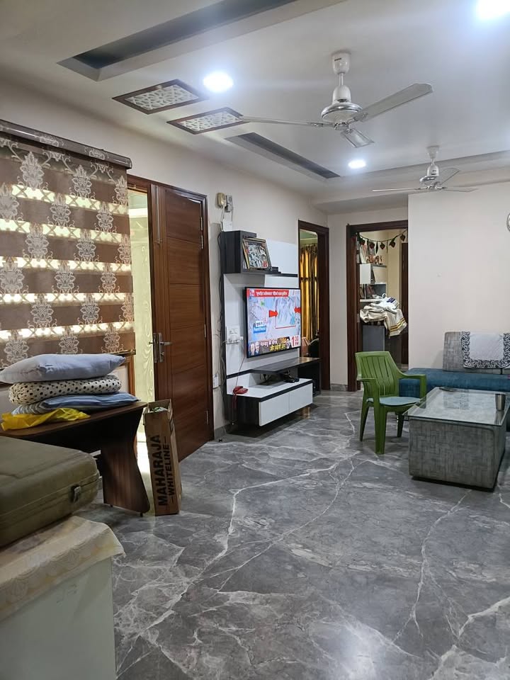 3BHK · Semi Furnished · Apartment