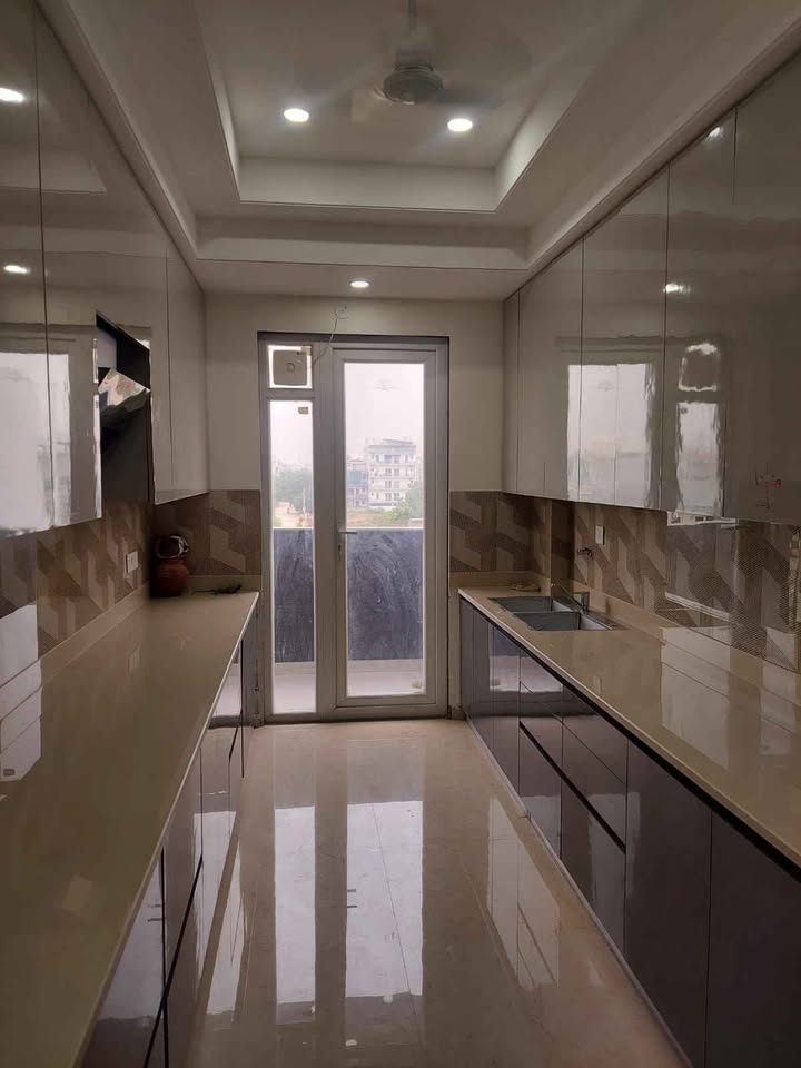 3BHK · Semi Furnished · Apartment