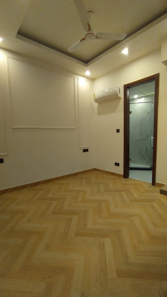 3BHK · Semi Furnished · Apartment