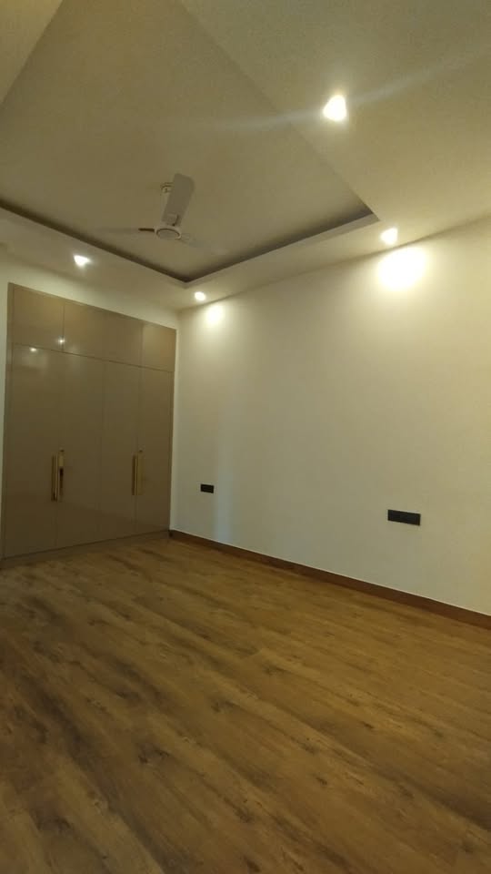 3BHK · Semi Furnished · Apartment