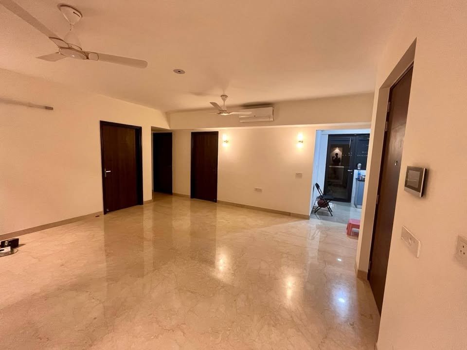 3BHK · Semi Furnished · Apartment