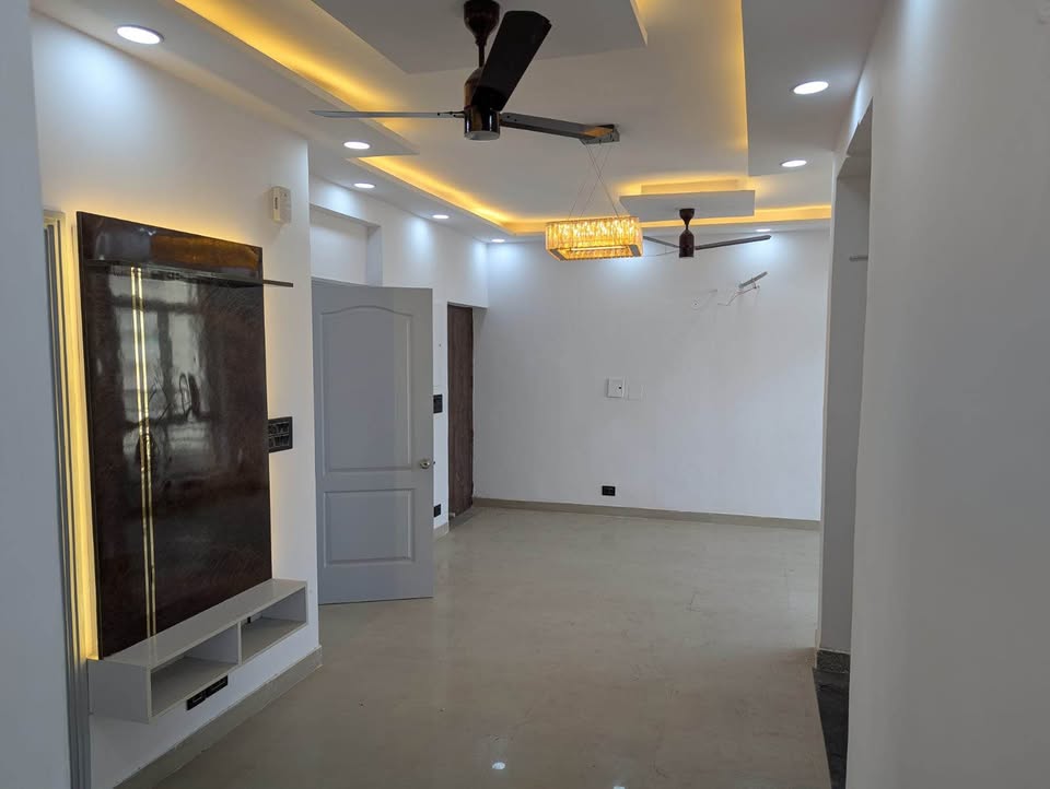 2BHK · Semi Furnished · Apartment