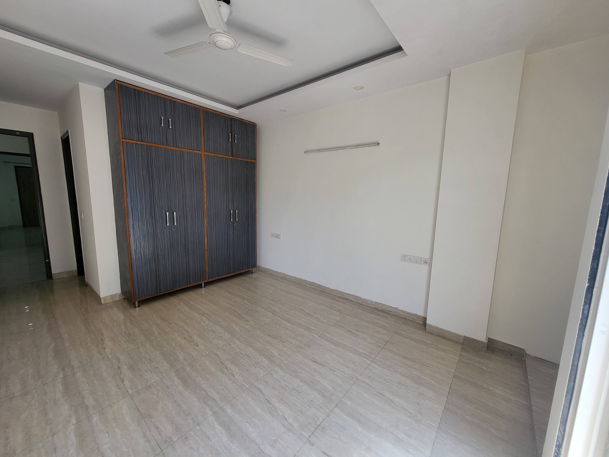 3BHK · Semi Furnished · Apartment