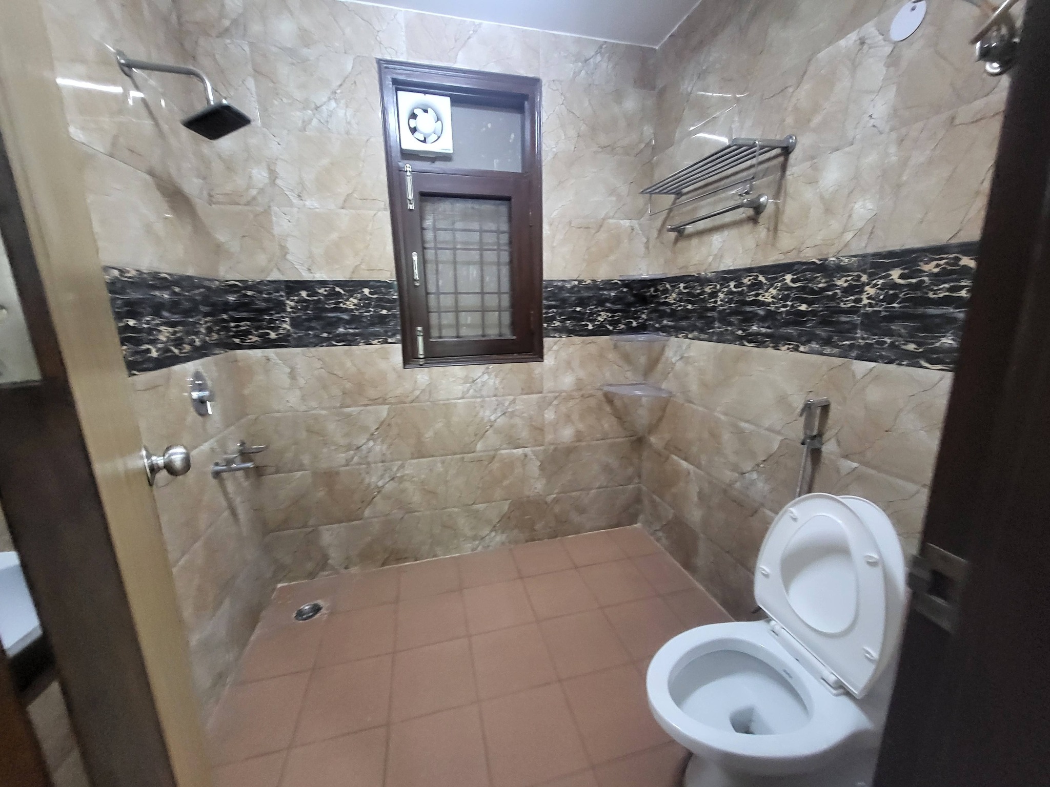3BHK · Semi Furnished · Apartment
