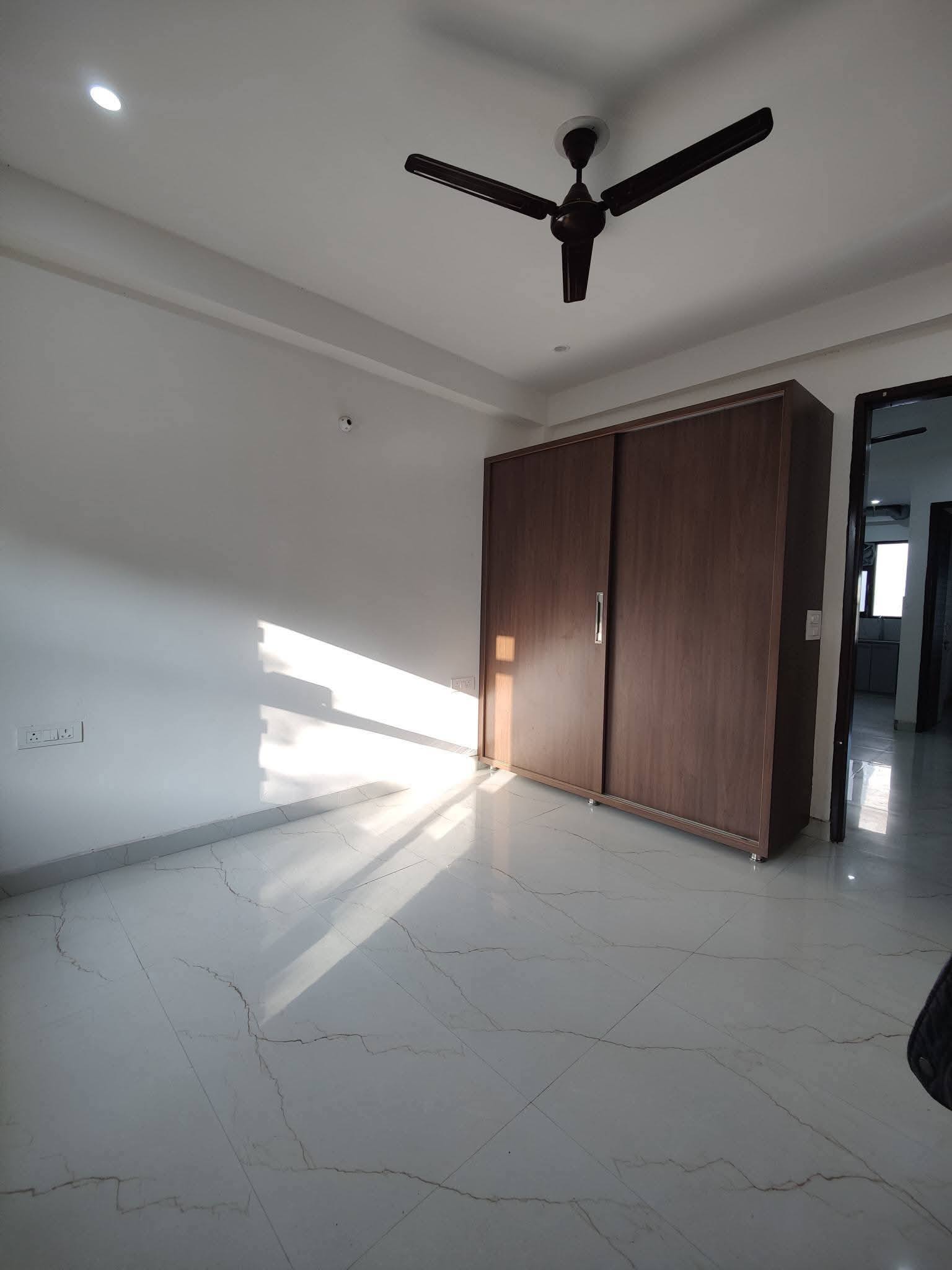 2BHK · Semi Furnished · Apartment