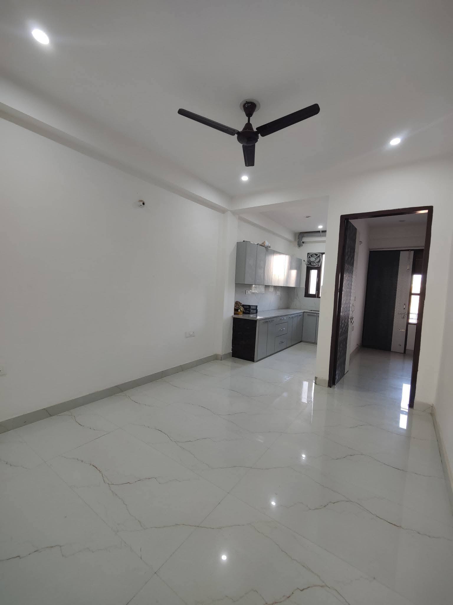 2BHK · Semi Furnished · Apartment
