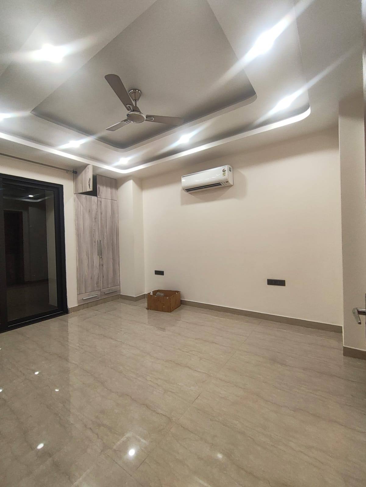 3BHK · Semi Furnished · Apartment