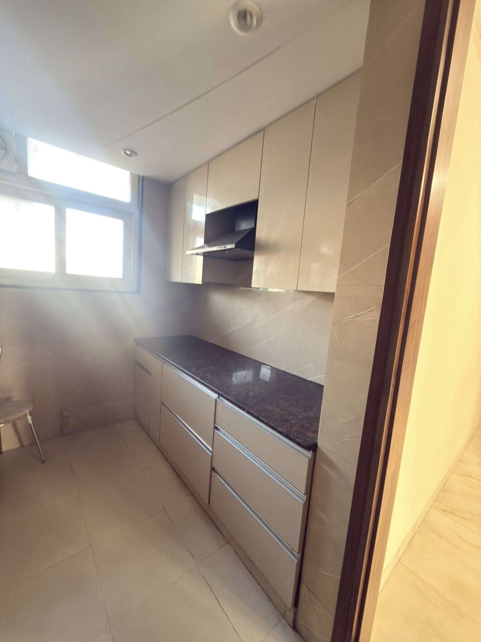 3BHK · Semi Furnished · Apartment