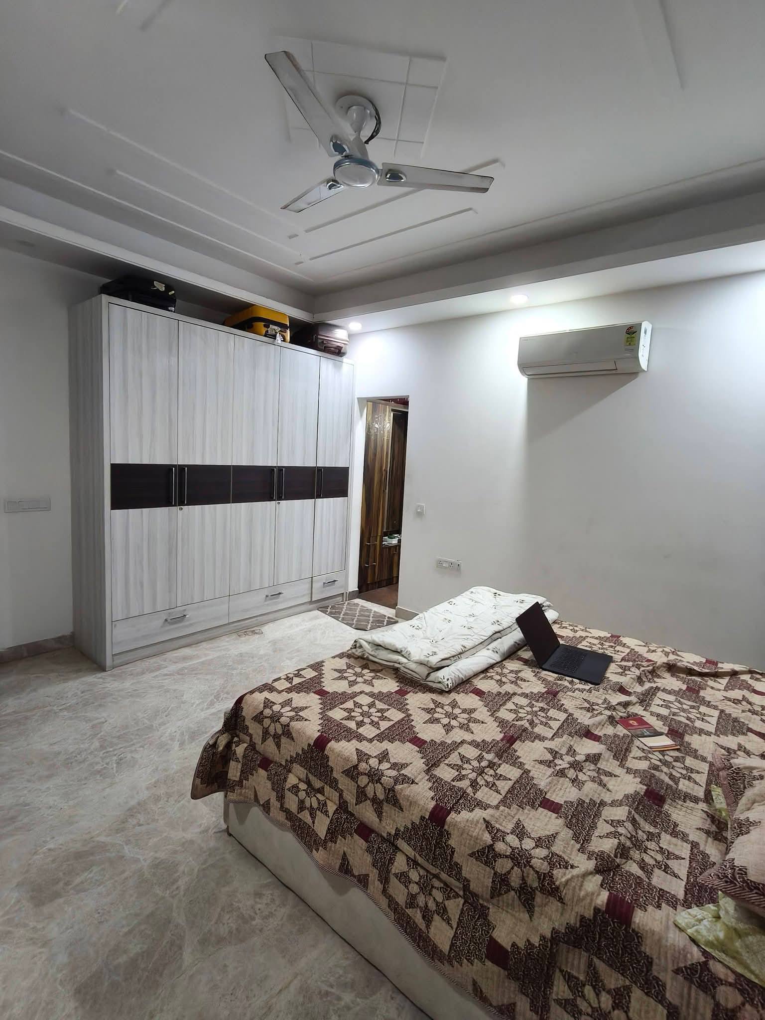 3BHK · Semi Furnished · Apartment