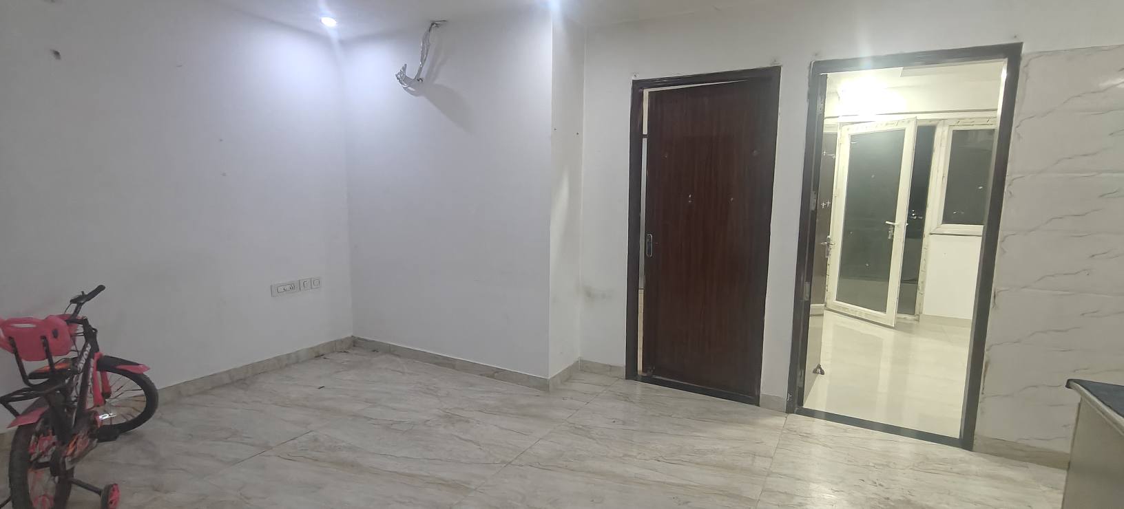 2BHK · Semi Furnished · Apartment