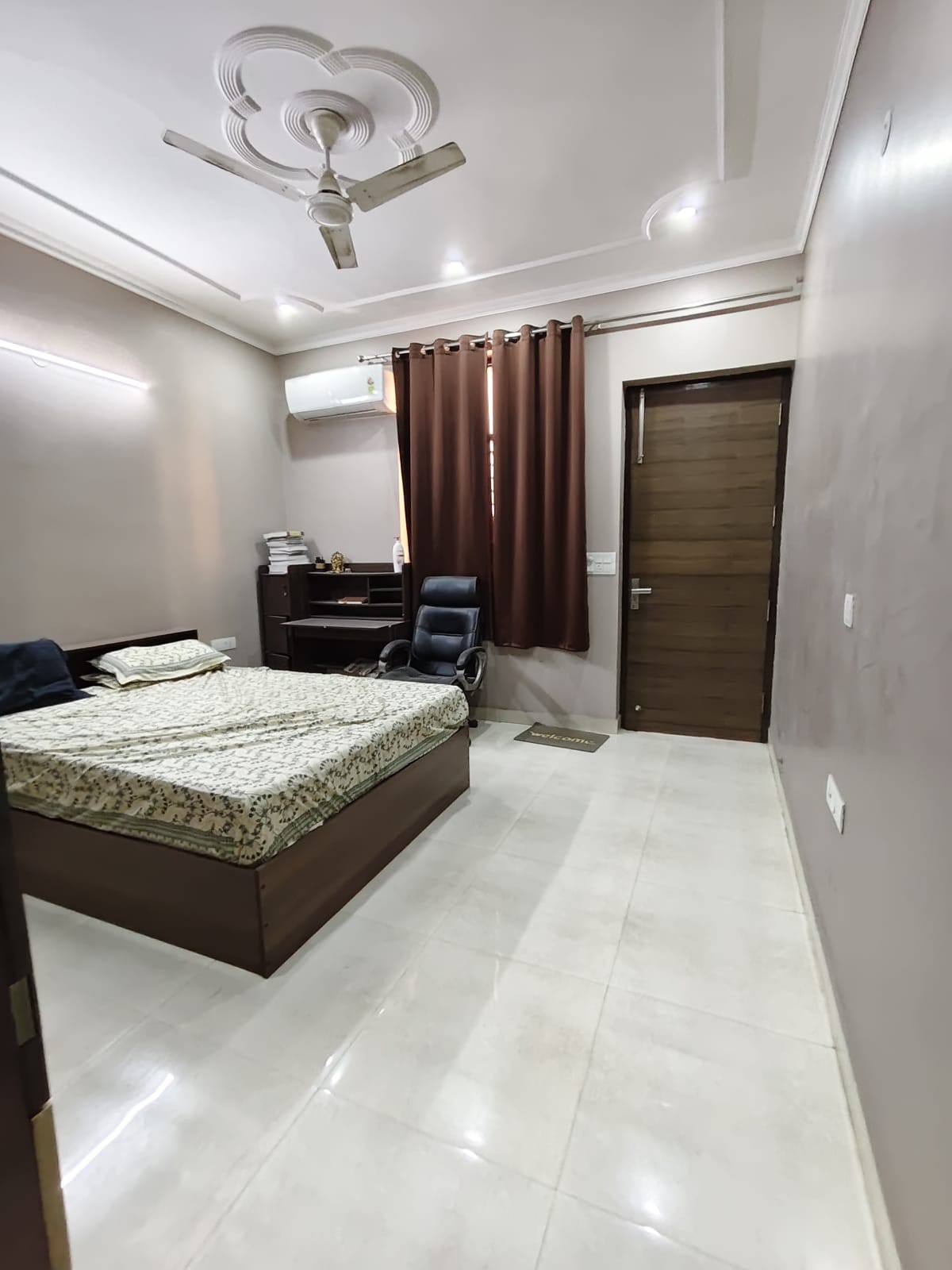 2BHK · Semi Furnished · Apartment
