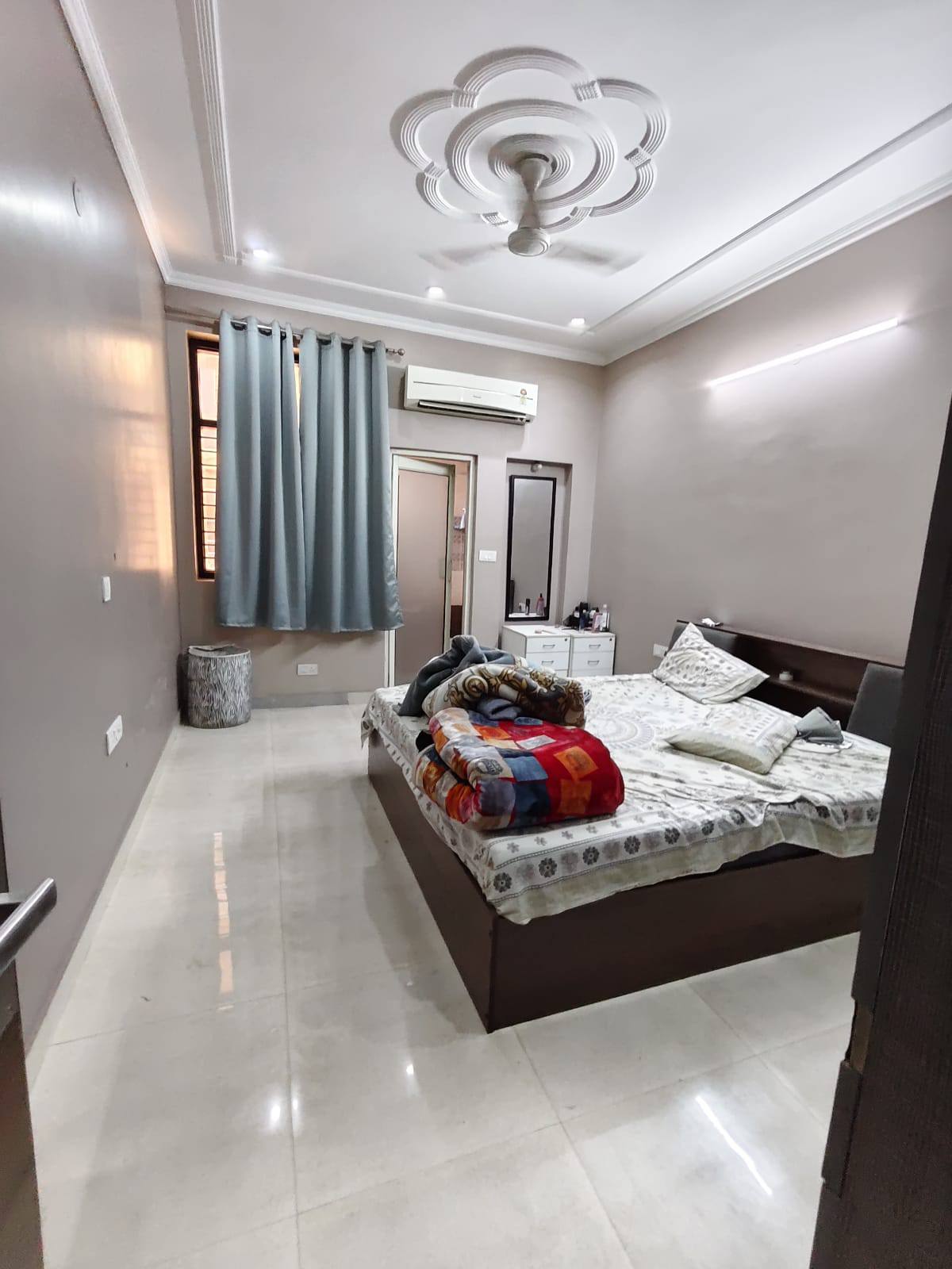 2BHK · Semi Furnished · Apartment