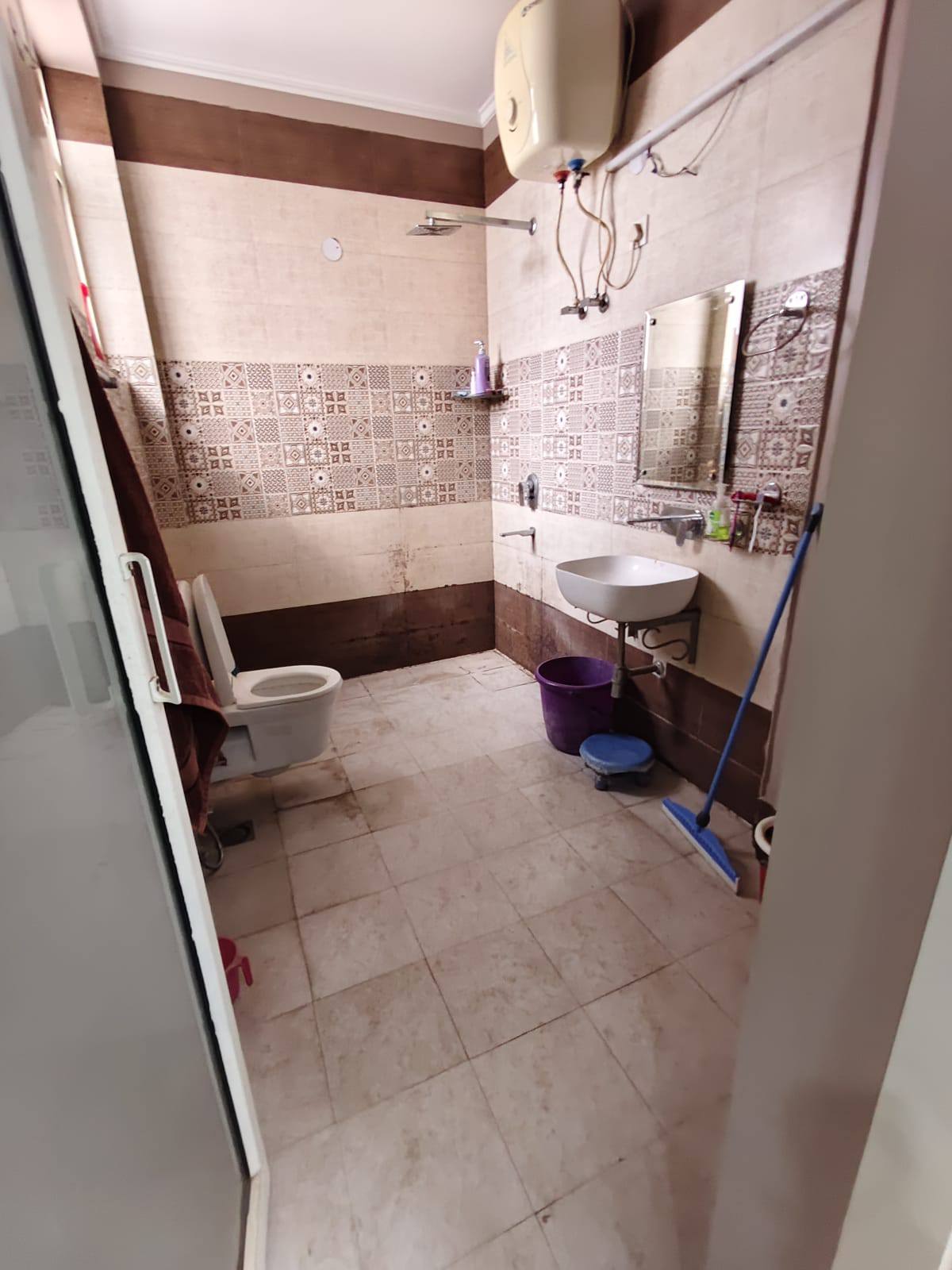 2BHK · Semi Furnished · Apartment