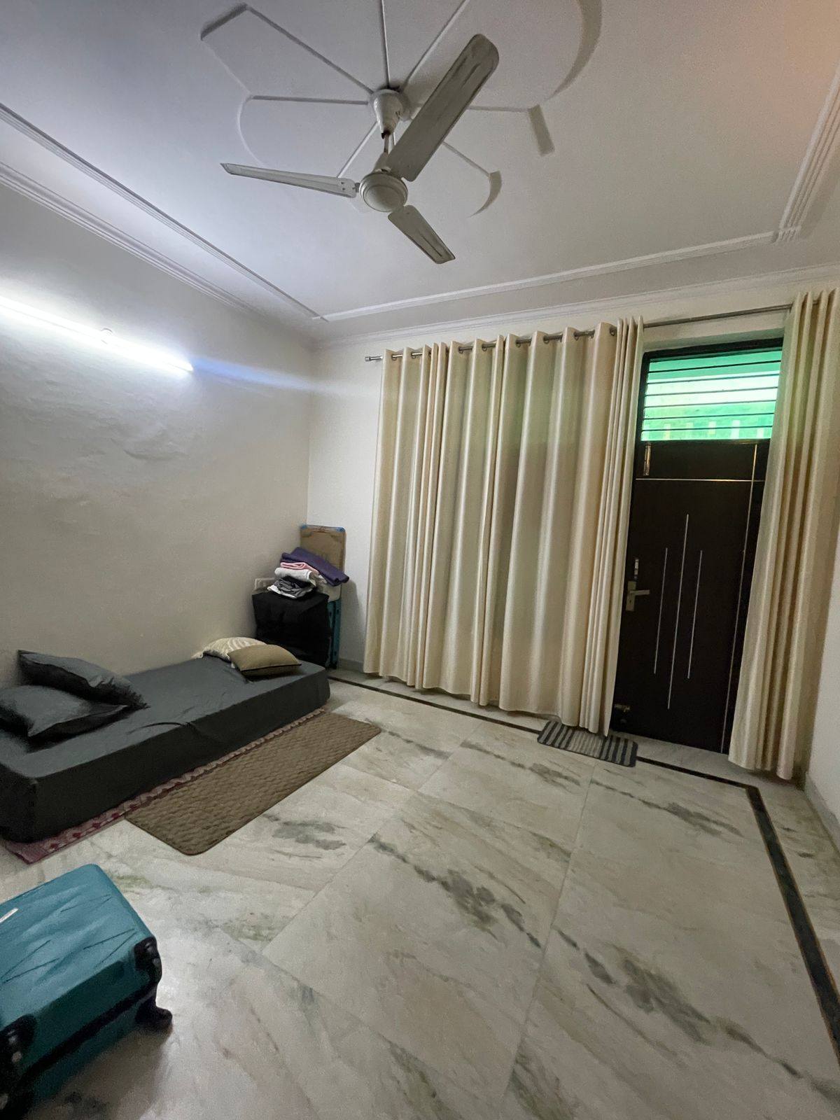 2BHK · Semi Furnished · Apartment