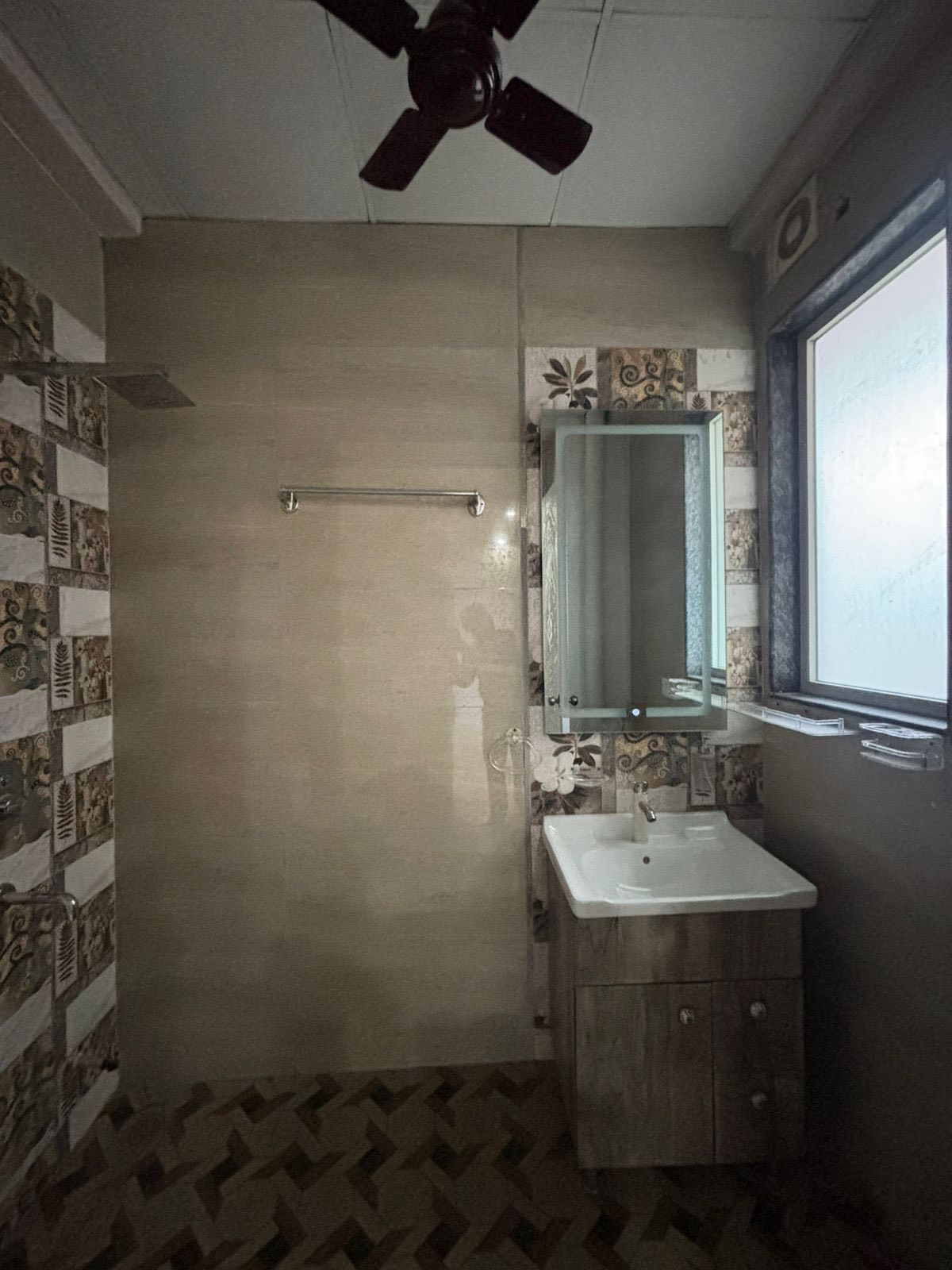 3BHK Furnished Apartment