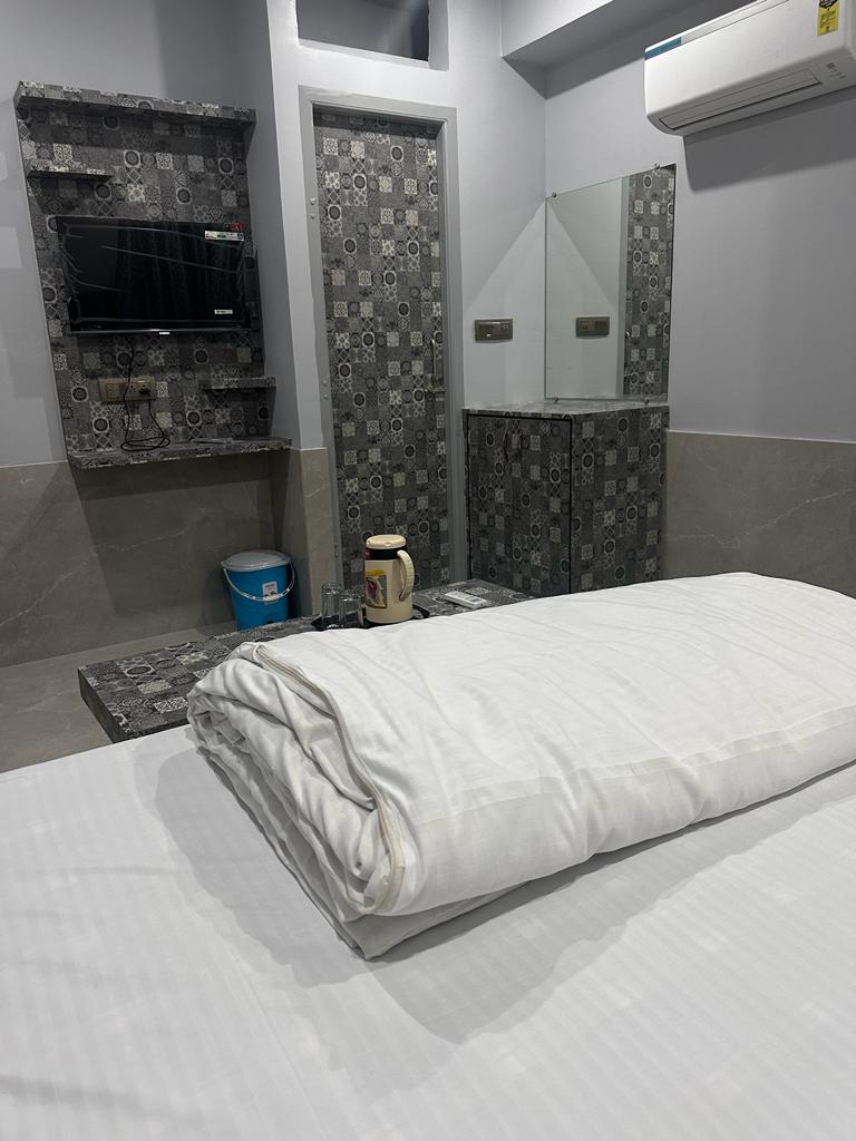 1RK · Furnished