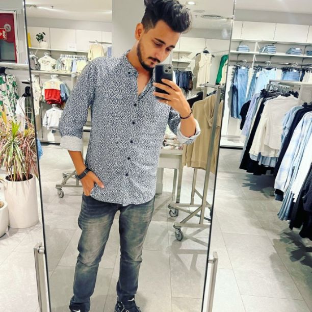 Navneet Chauhan